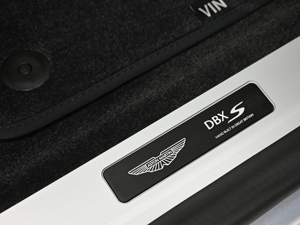 Used 2026 Aston Martin DBX S image 21