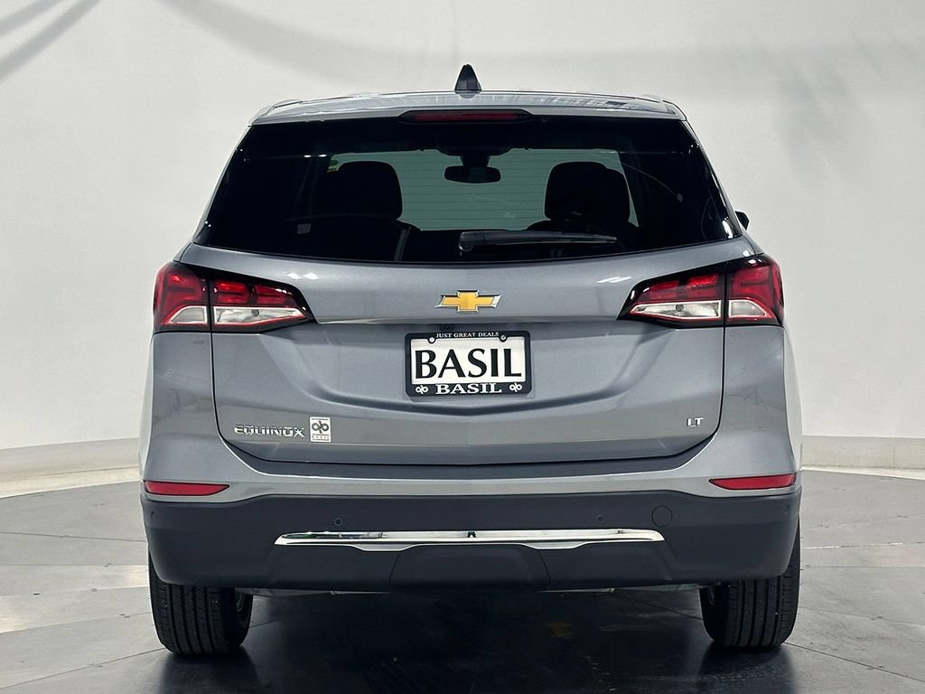 Used 2024 Chevrolet Equinox LT FWD image 12