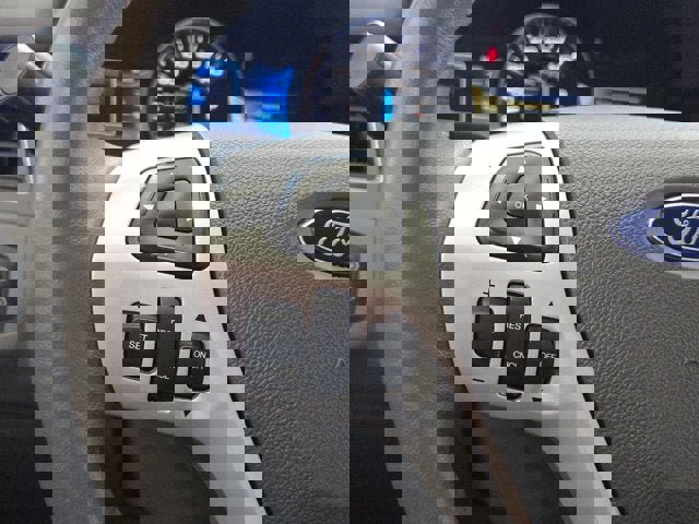 Used 2013 Ford Edge Limited AWD/4WD image 30