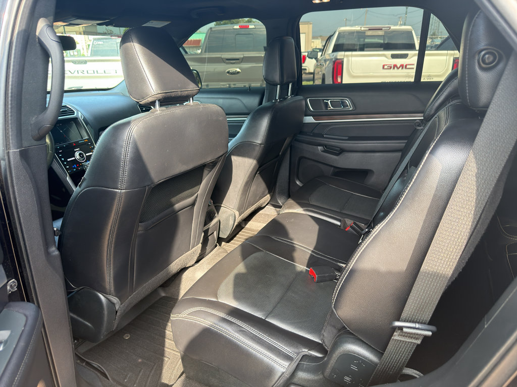 Used 2019 Ford Explorer Limited w/ Class III Trailer Tow Package AWD/4WD image 29