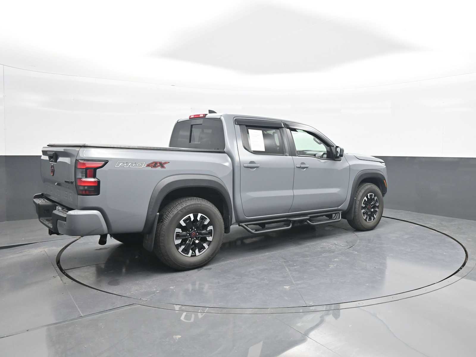 Used 2023 Nissan Frontier PRO-4X w/ Pro Convenience Package AWD/4WD image 8