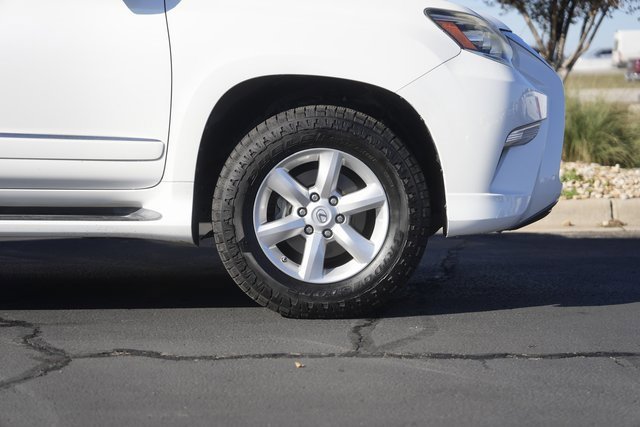 Used 2014 Lexus GX 460 image 4