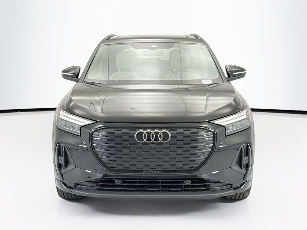 Used 2024 Audi Q4 e-tron Premium w/ Convenience Package image 2
