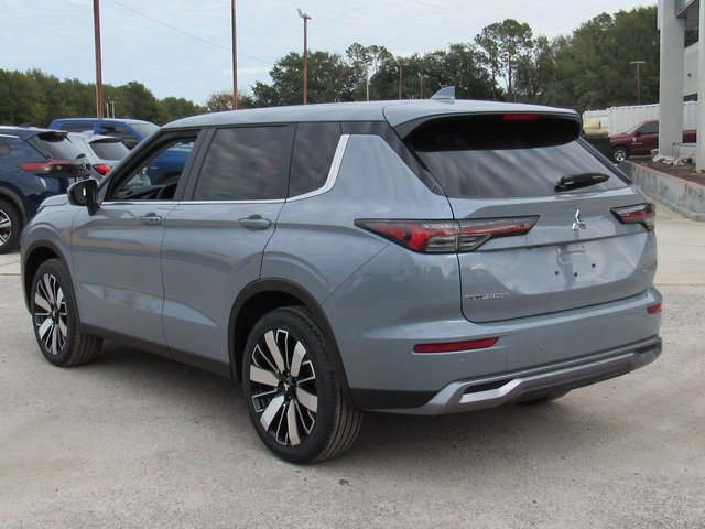 New 2026 Mitsubishi Outlander SE image 5