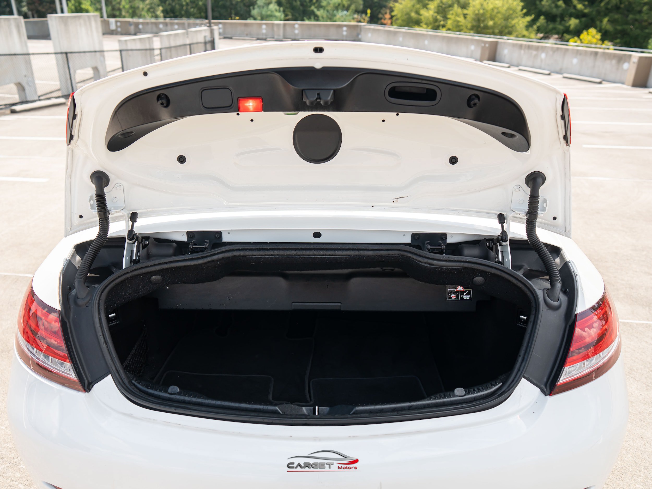 Used 2019 Mercedes-Benz C 300 Cabriolet image 32