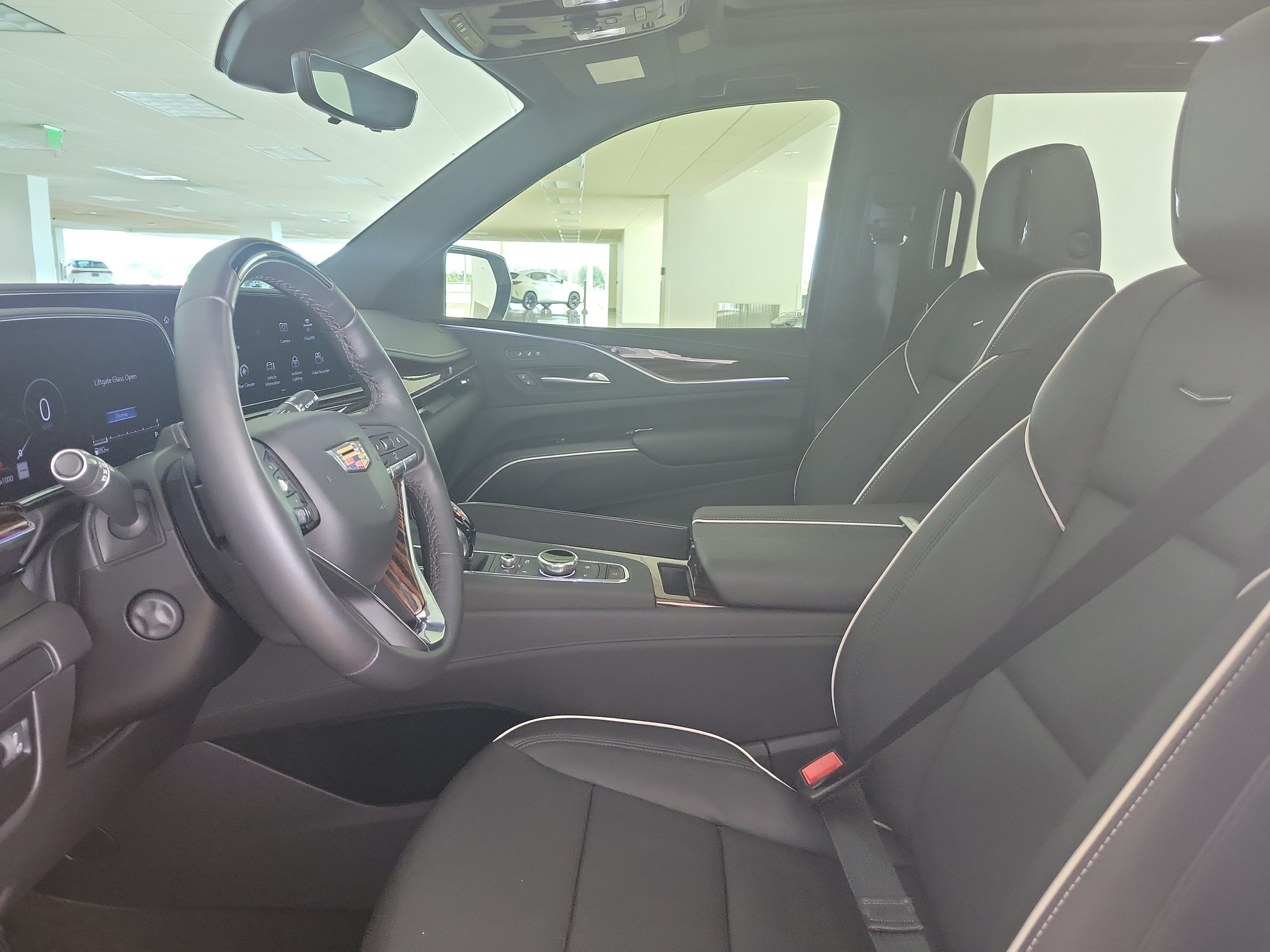 Used 2023 Cadillac Escalade Premium Luxury RWD image 24