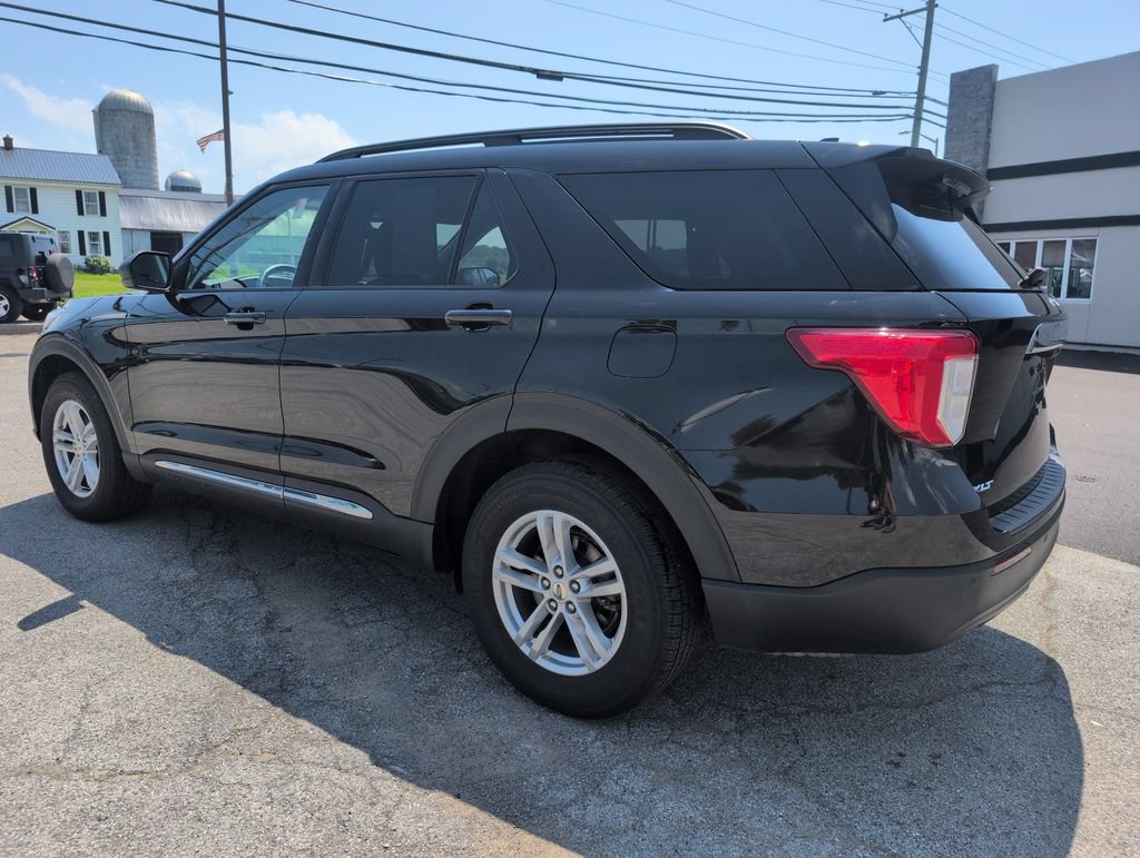 Used 2020 Ford Explorer XLT AWD/4WD image 5