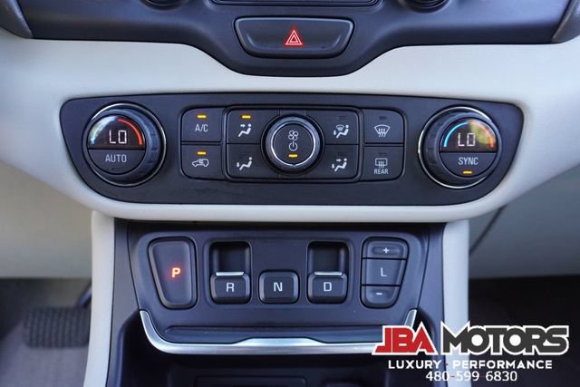 Used 2020 GMC Terrain Denali w/ Denali Premium Package FWD image 26