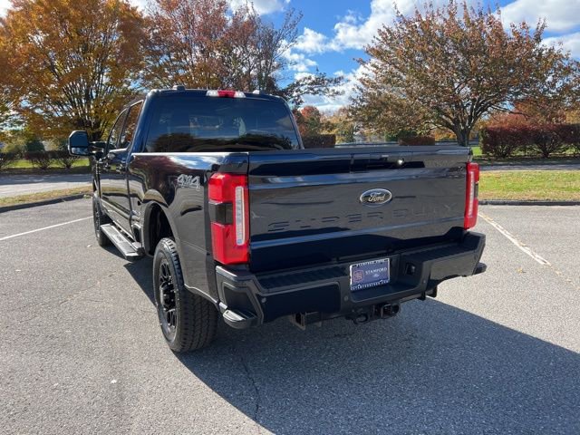 Used 2025 Ford F350 Lariat w/ Black Appearance Package image 7