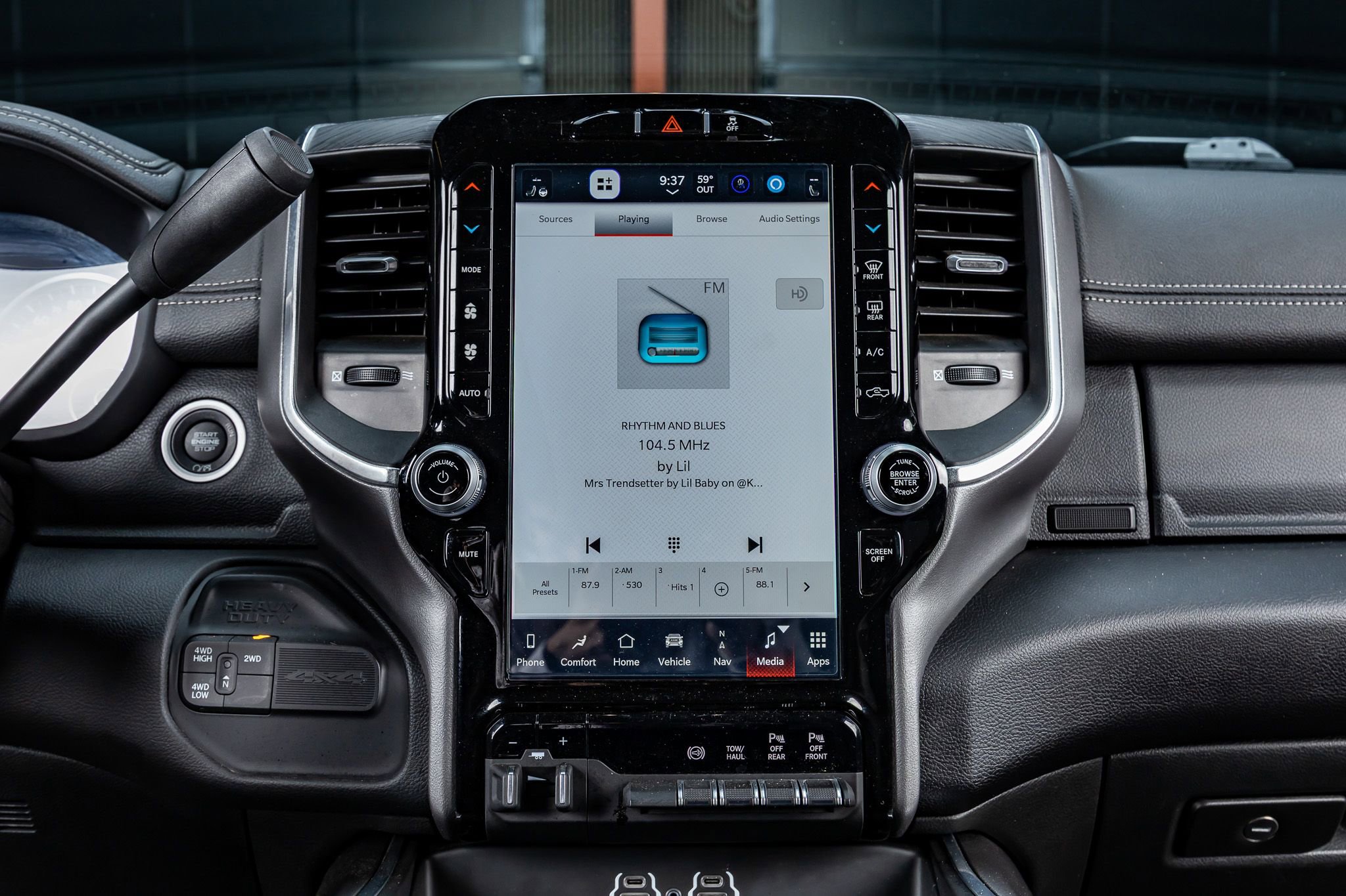 Used 2024 RAM 3500 Laramie w/ Night Edition image 22