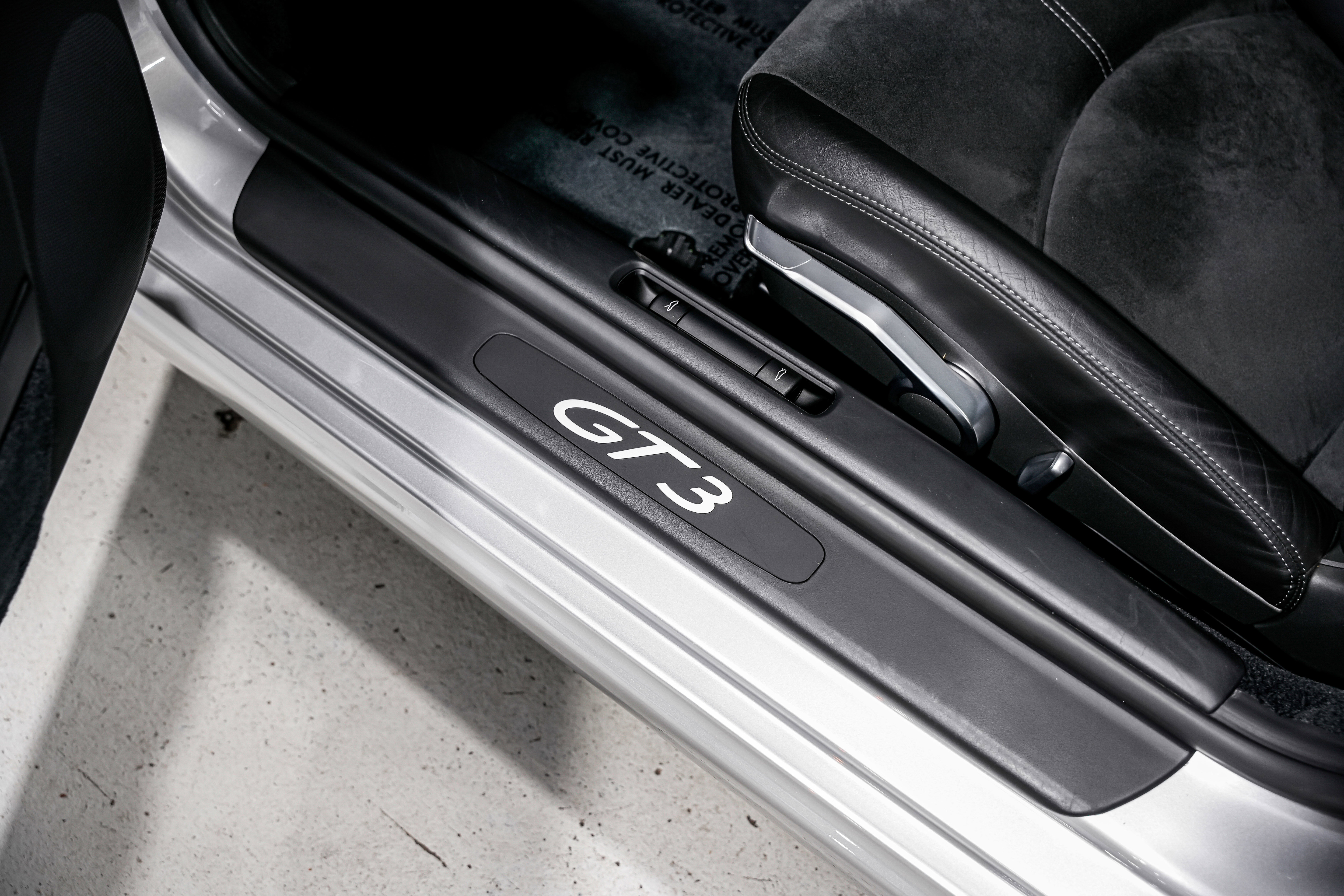 Used 2010 Porsche 911 GT3 image 23