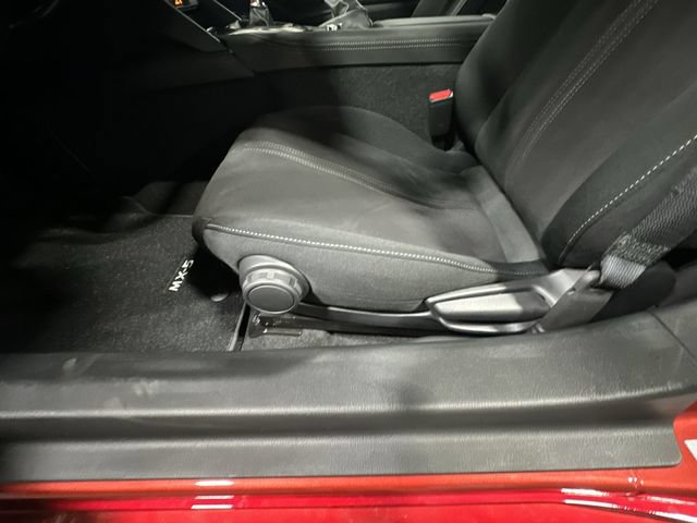 New 2026 MAZDA MX-5 Miata Club w/ Weather Package RWD image 18