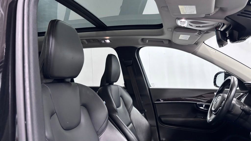 Used 2019 Volvo XC90 T5 Momentum AWD/4WD image 19