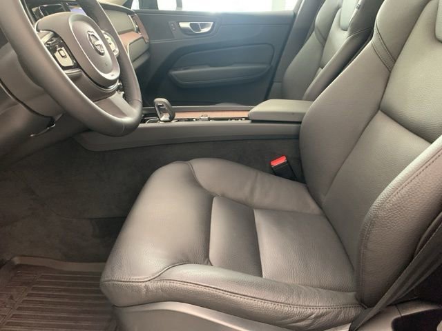 Certified 2024 Volvo XC60 B5 Plus w/ Climate Package image 10