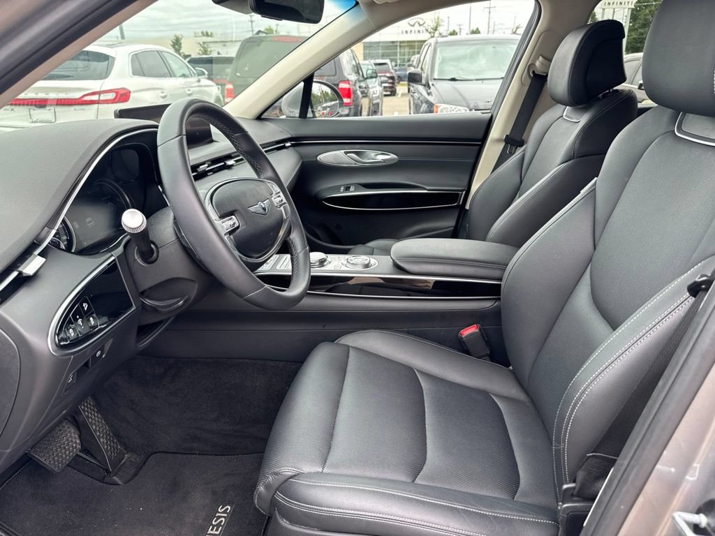 Used 2025 Genesis GV70 2.5T AWD/4WD image 10