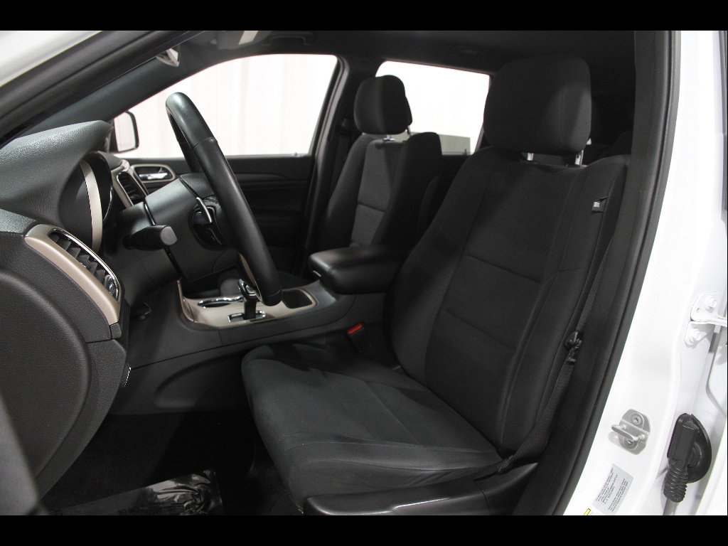 Used 2015 Jeep Grand Cherokee Laredo w/ Quick Order Package 23E image 5