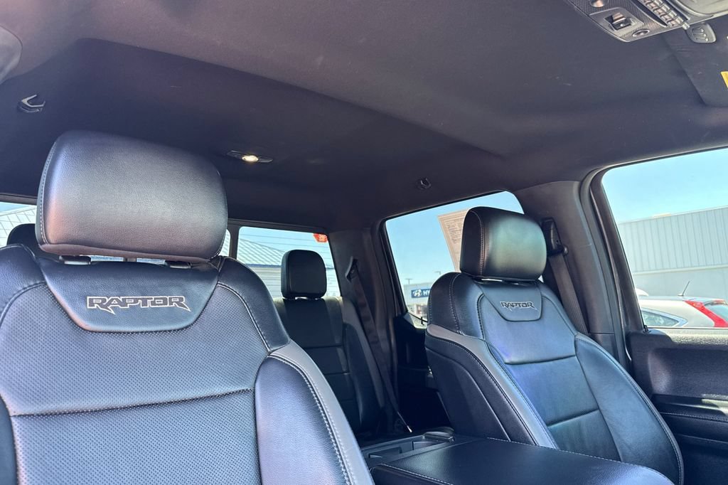Used 2018 Ford F150 Raptor w/ Equipment Group 802A Luxury AWD/4WD image 16