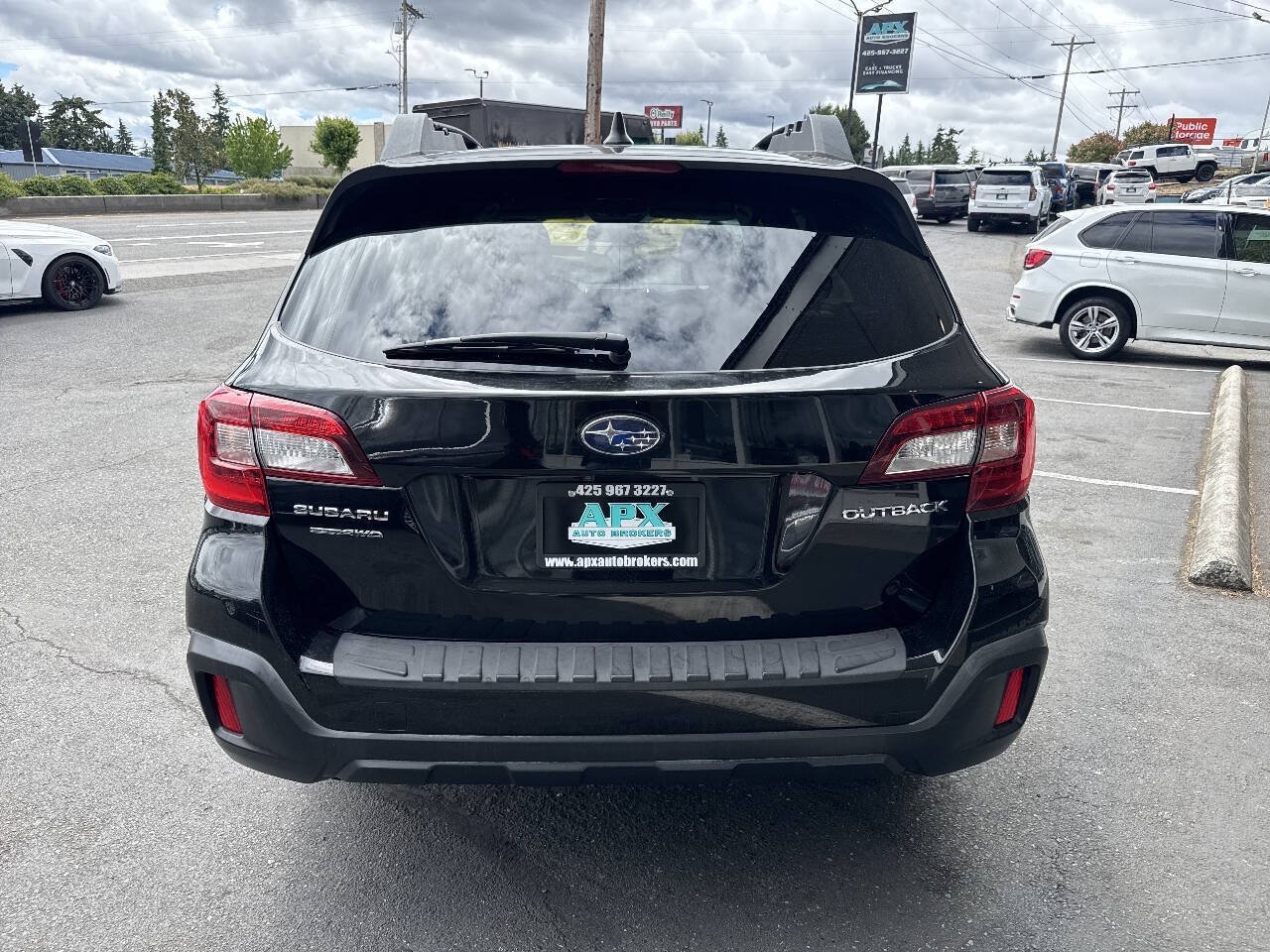 Used 2018 Subaru Outback 2.5i Limited w/ Popular Package #2 AWD/4WD image 5