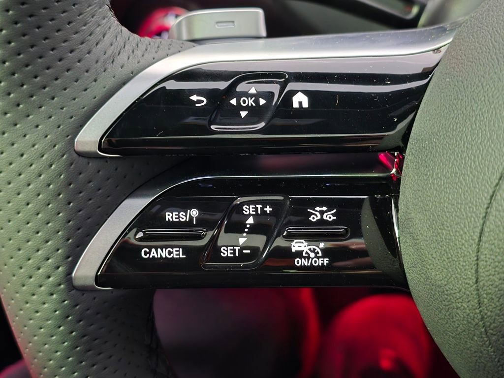 Used 2026 Mercedes-Benz C 300 4MATIC Sedan image 17