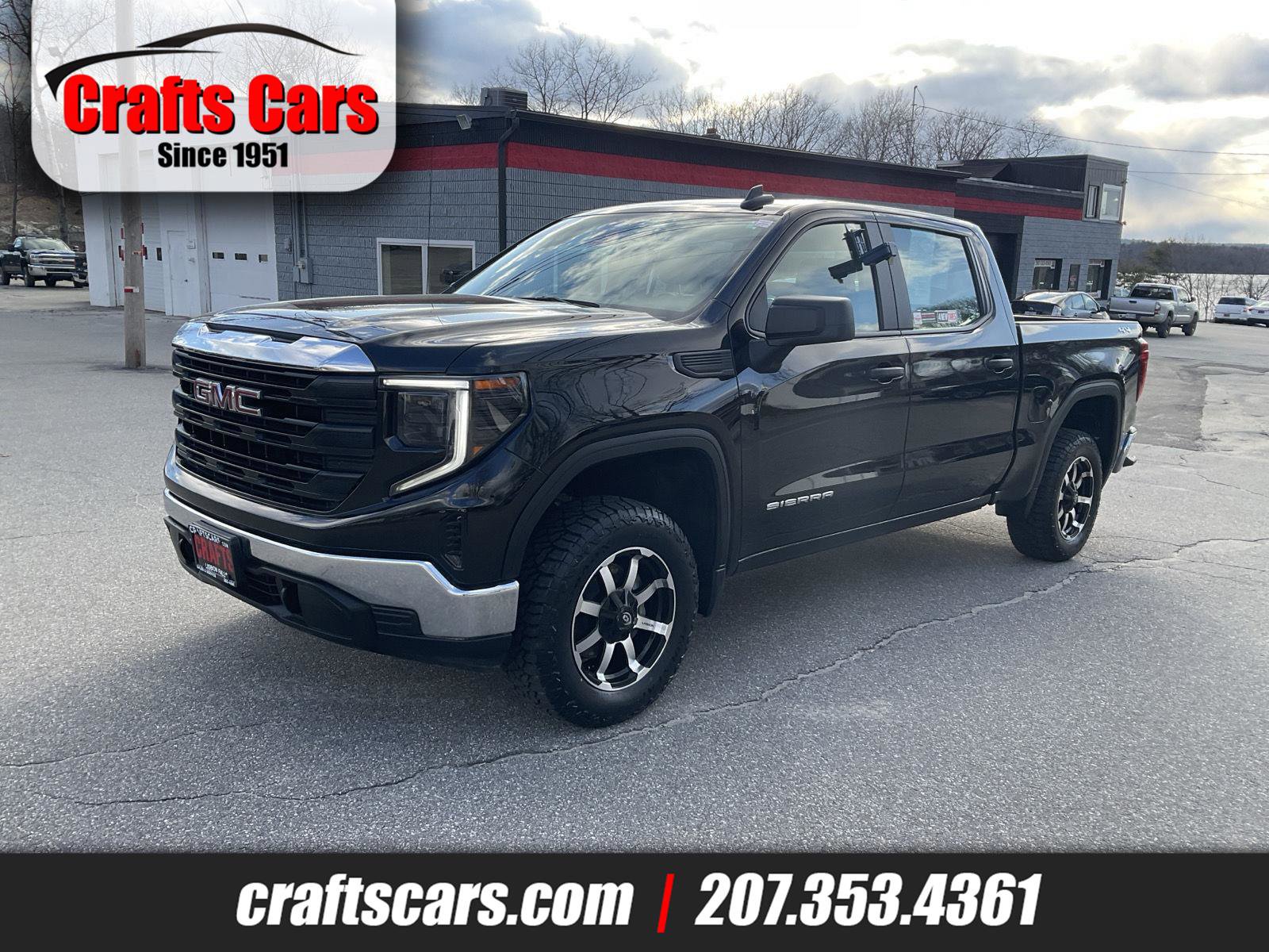 Used 2024 GMC Sierra 1500 Pro image 1