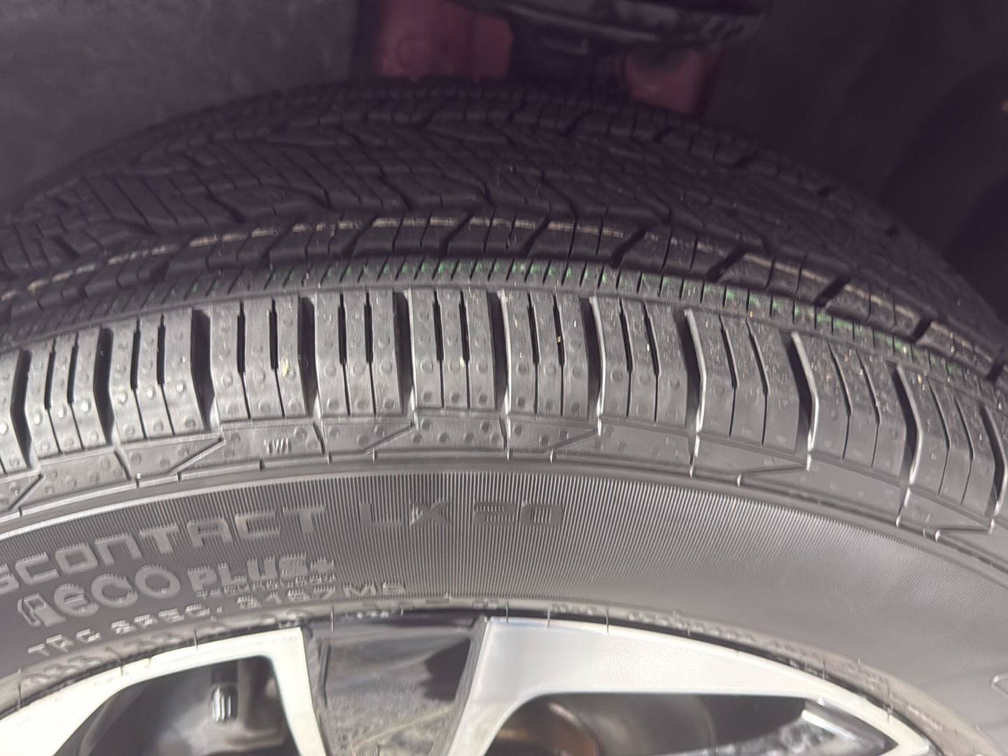 Used 2025 Buick Enclave Sport Touring w/ Trailering Package, 5000 lbs. FWD image 3