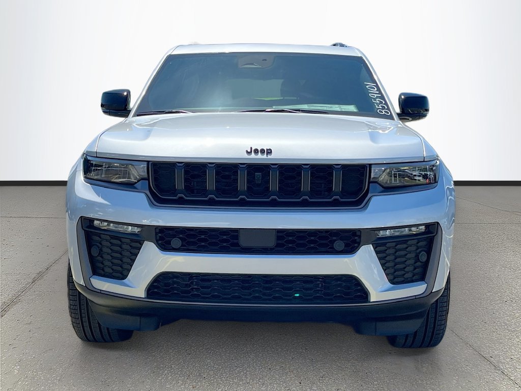 New 2026 Jeep Grand Cherokee L Limited w/ Trailer Tow Package RWD image 2