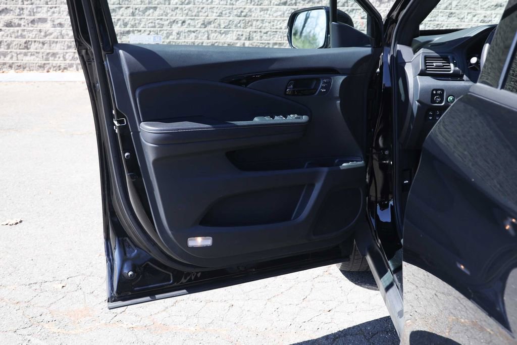 Used 2023 Honda Passport Elite image 22