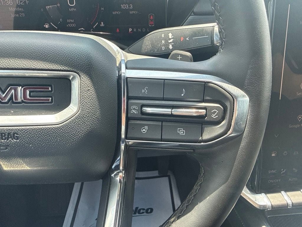 Used 2025 GMC Acadia Elevation FWD image 25
