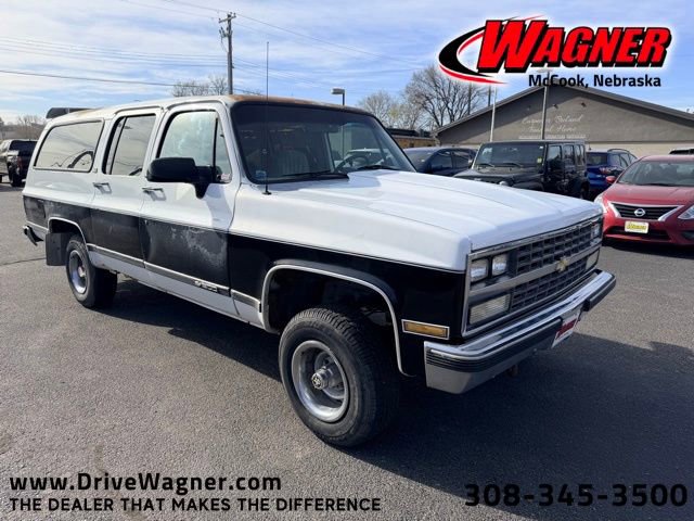 Used 1990 Chevrolet Suburban 4WD image 1