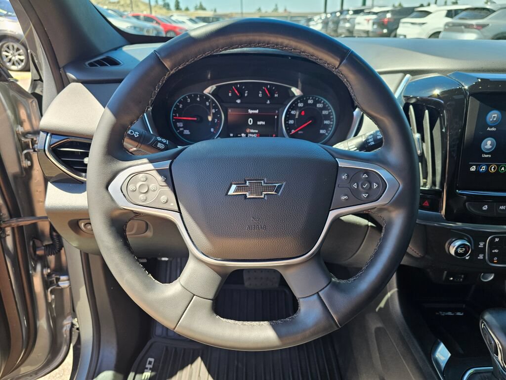 Used 2023 Chevrolet Traverse RS AWD/4WD image 12