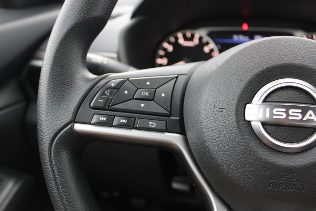 Used 2024 Nissan Altima 2.5 SV FWD image 34