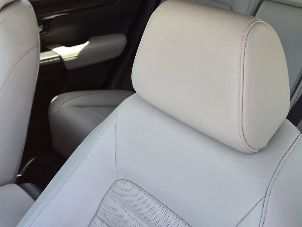 Used 2024 Honda CR-V EX-L image 20
