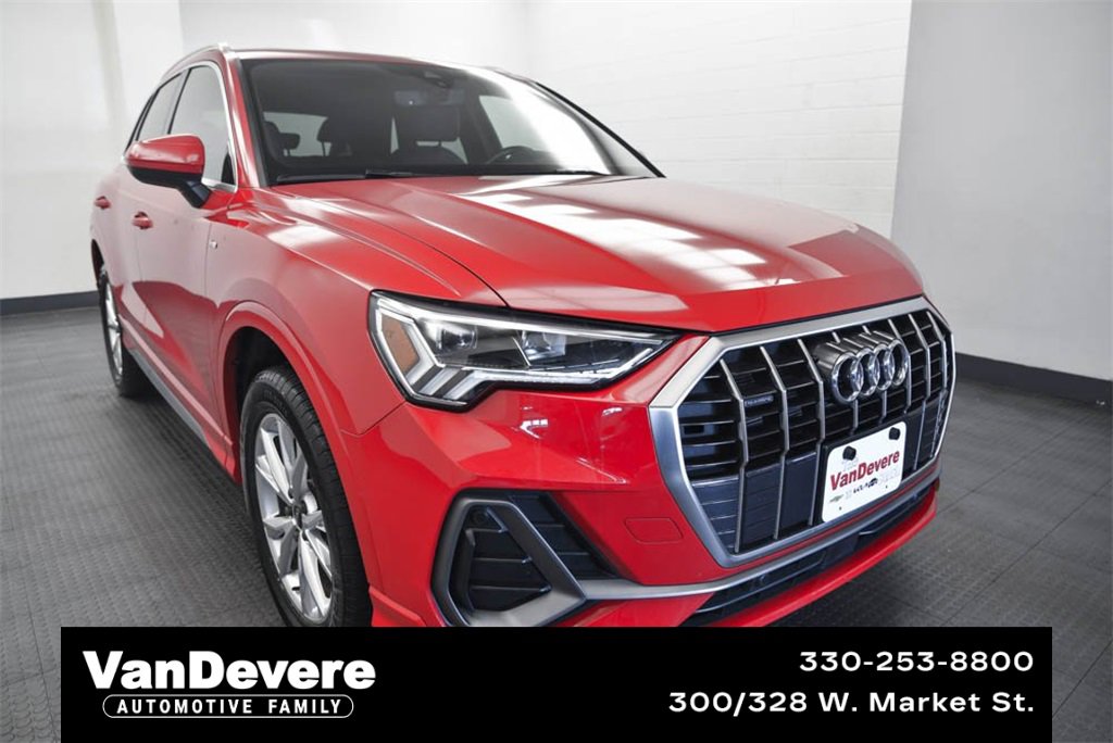 Used 2024 Audi Q3 2.0T Premium