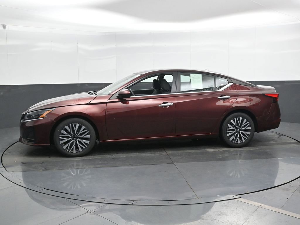 Used 2023 Nissan Altima 2.5 SV image 8