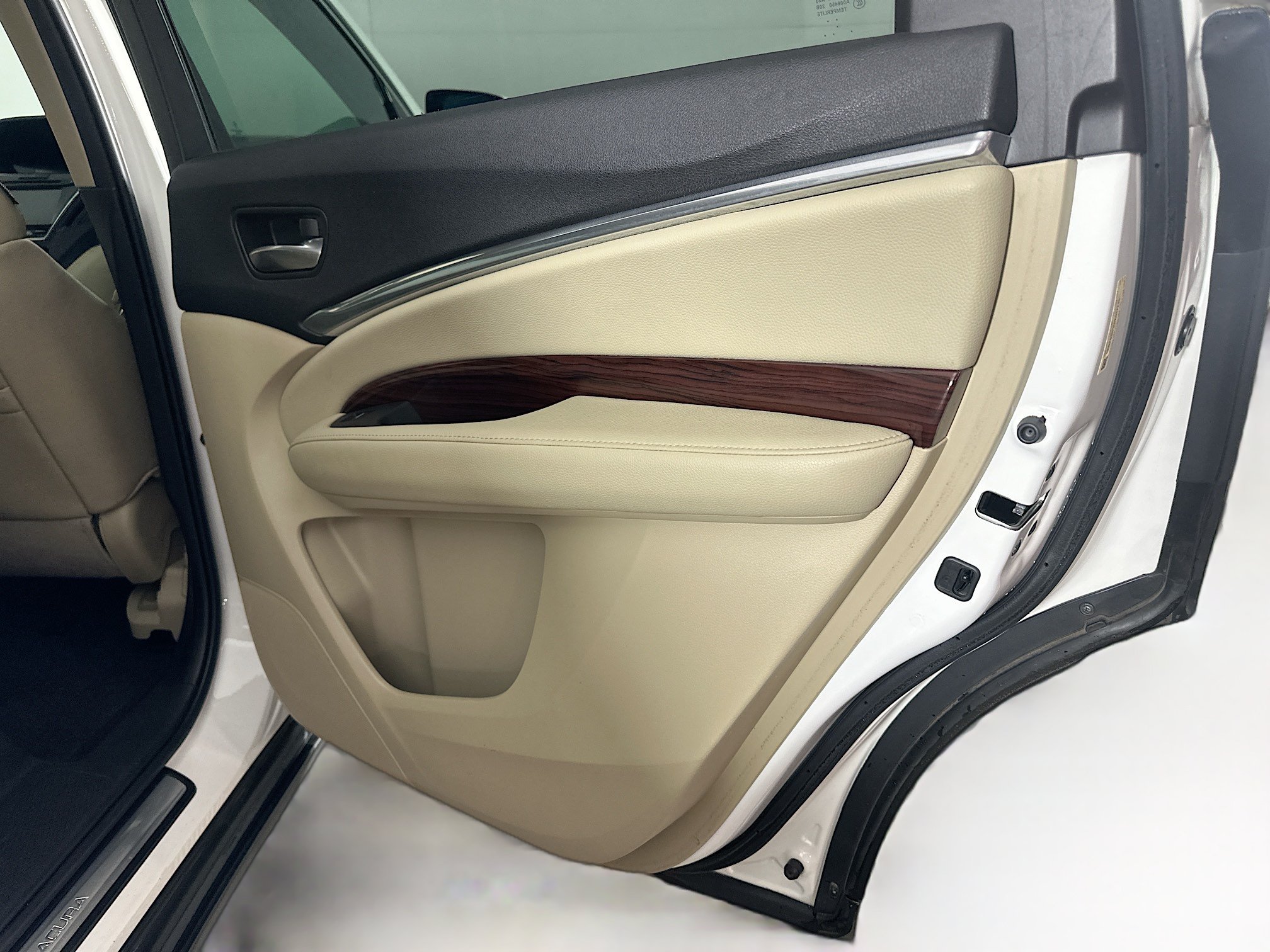 Used 2016 Acura MDX FWD w/ Technology Package image 33