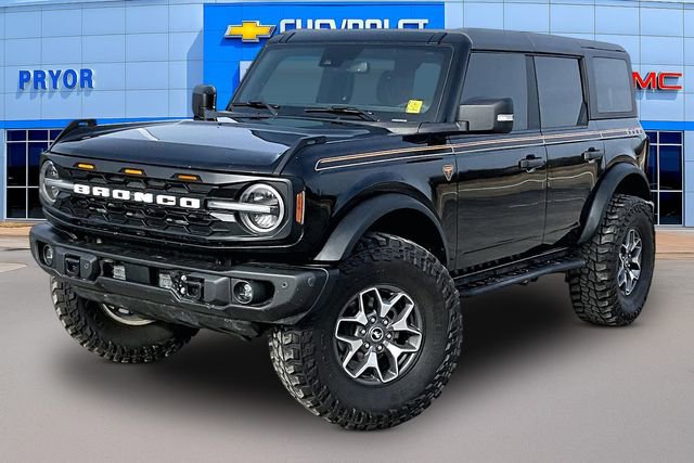 Used 2023 Ford Bronco Badlands image 3