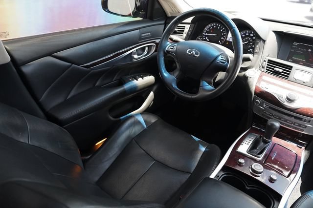 Used 2018 INFINITI Q70 L 3.7 AWD/4WD image 24