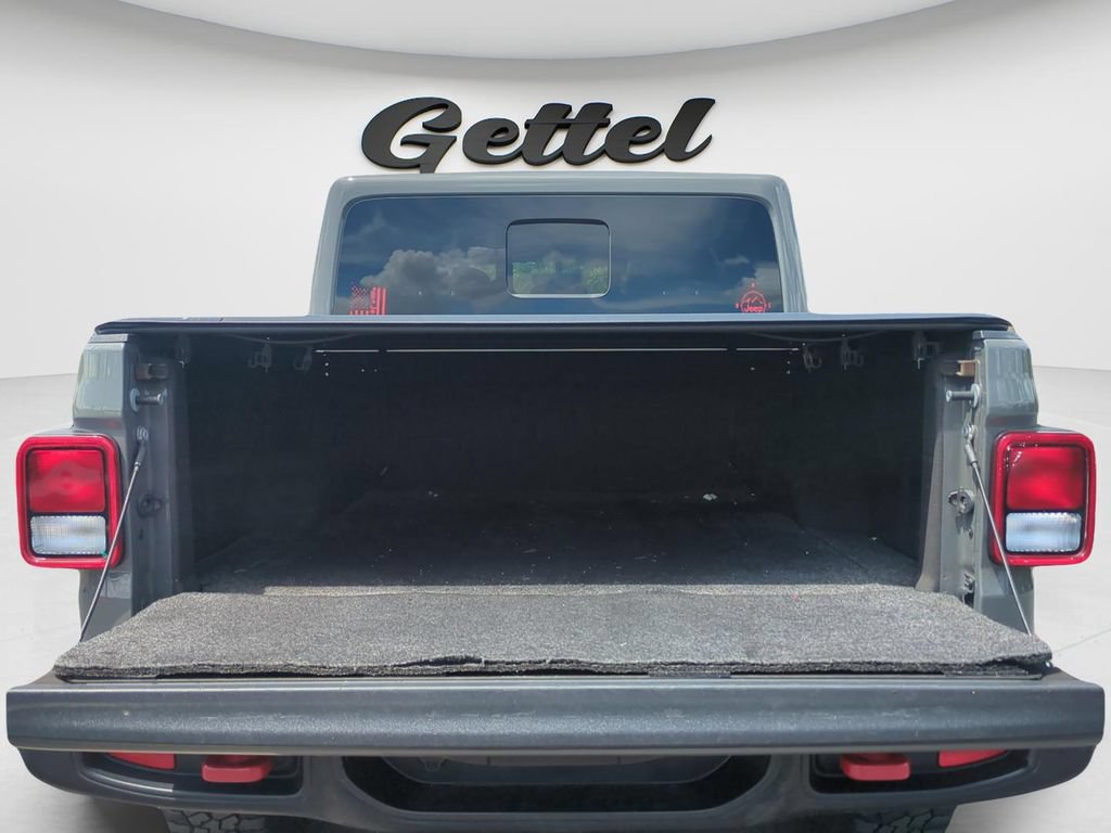 Used 2022 Jeep Gladiator Rubicon w/ Trailer Tow Package AWD/4WD image 9