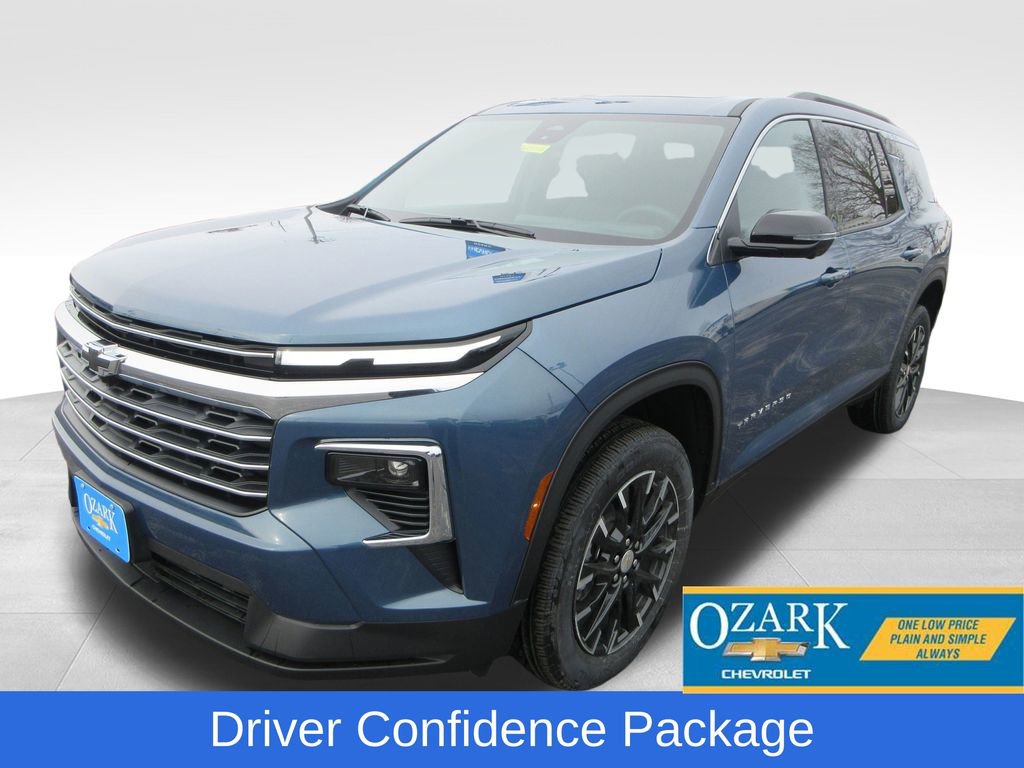 New 2026 Chevrolet Traverse LT w/ Sun and Wheel Package