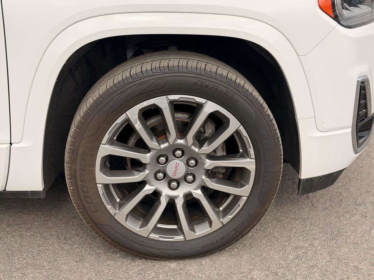 Used 2021 GMC Acadia Denali w/ GMC Pro Grade Package image 39