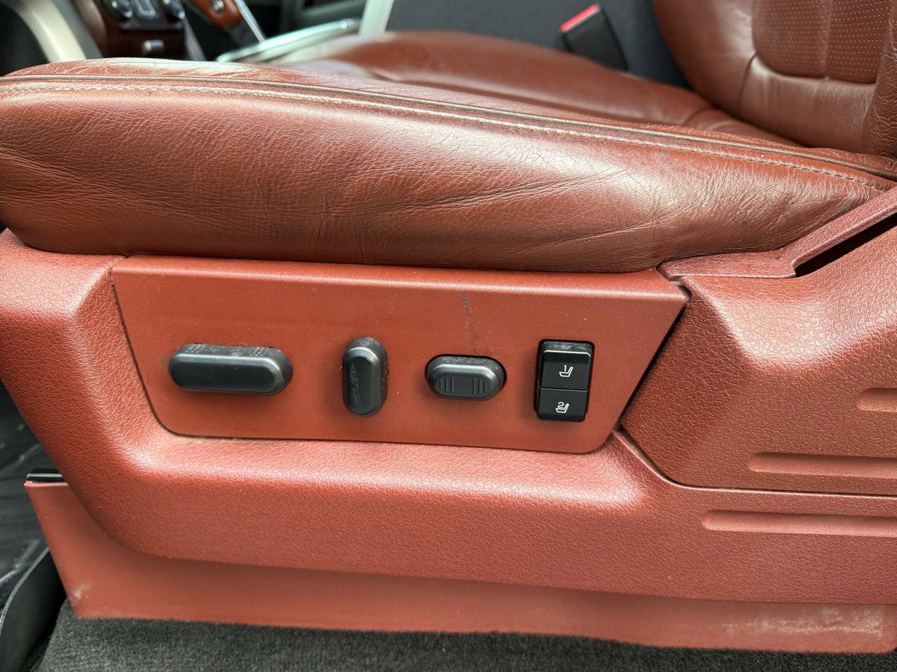 Used 2013 Ford F150 King Ranch w/ King Ranch Luxury Pkg RWD image 12