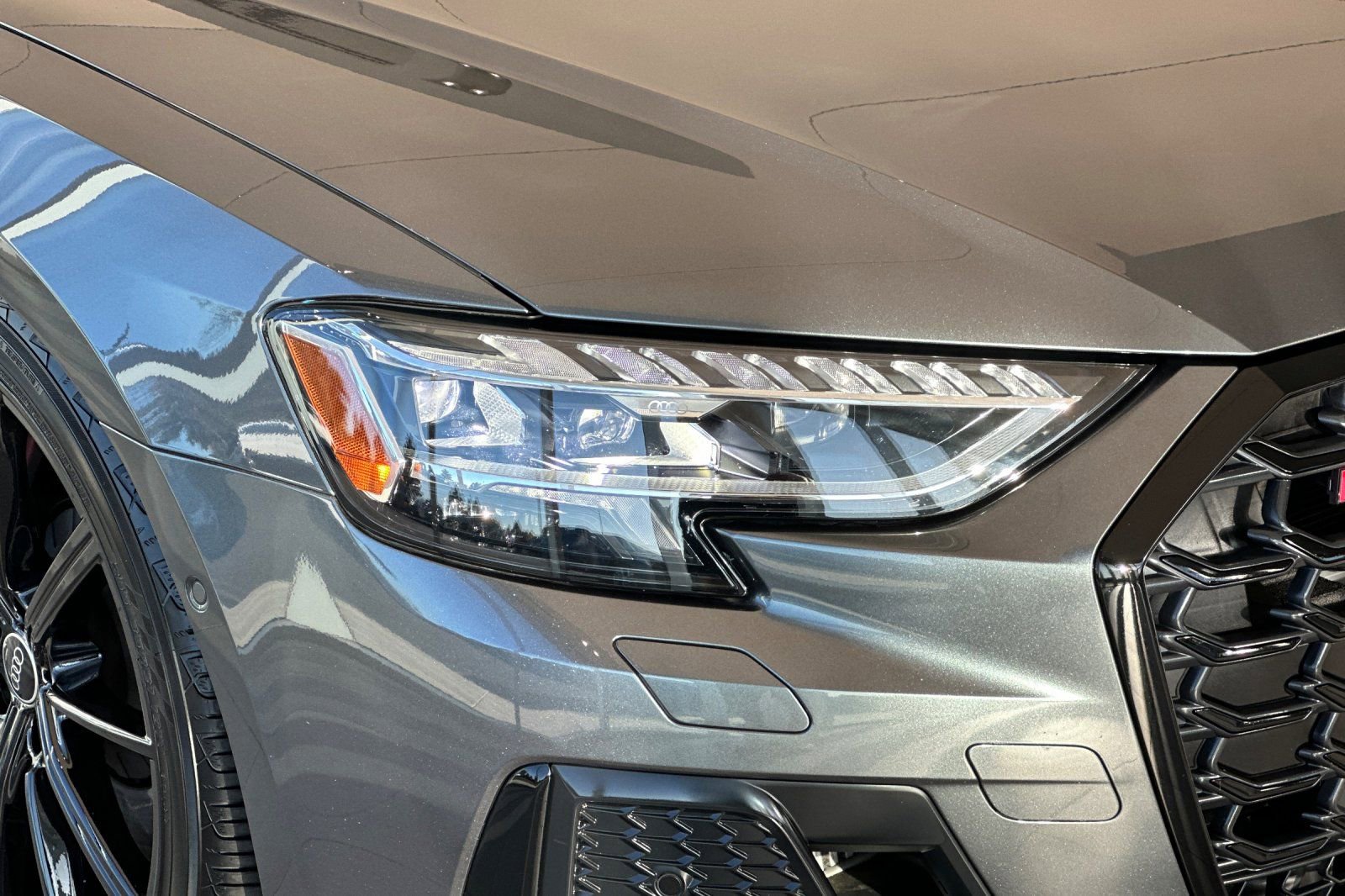 Used 2023 Audi S8 w/ S8 Comfort Plus Package image 46