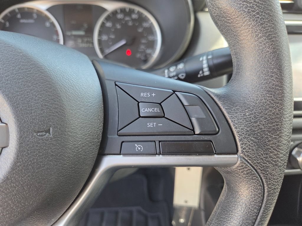 Used 2022 Nissan Versa S FWD image 30