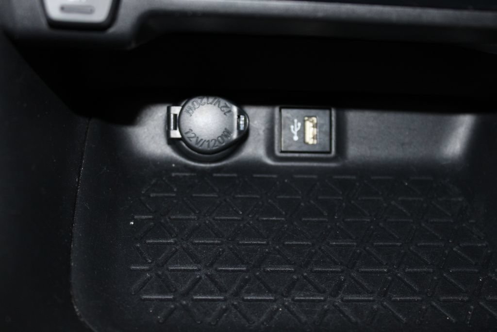 Used 2024 Toyota RAV4 AWD Hybrid image 42
