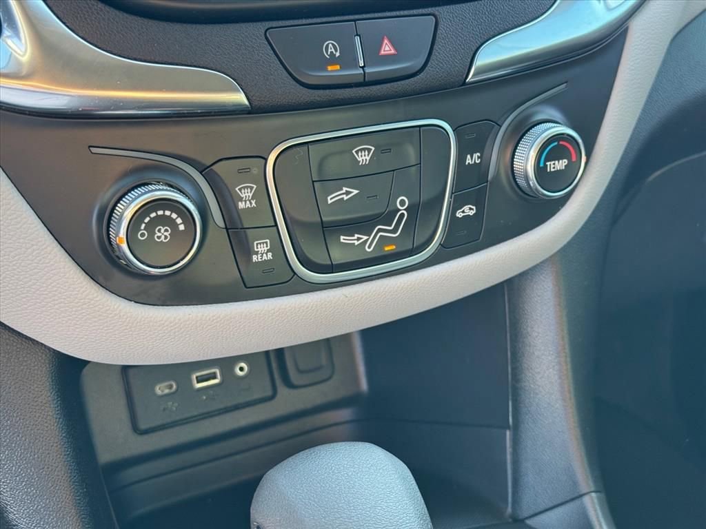 Used 2024 Chevrolet Equinox LS w/ LS Convenience Package image 21