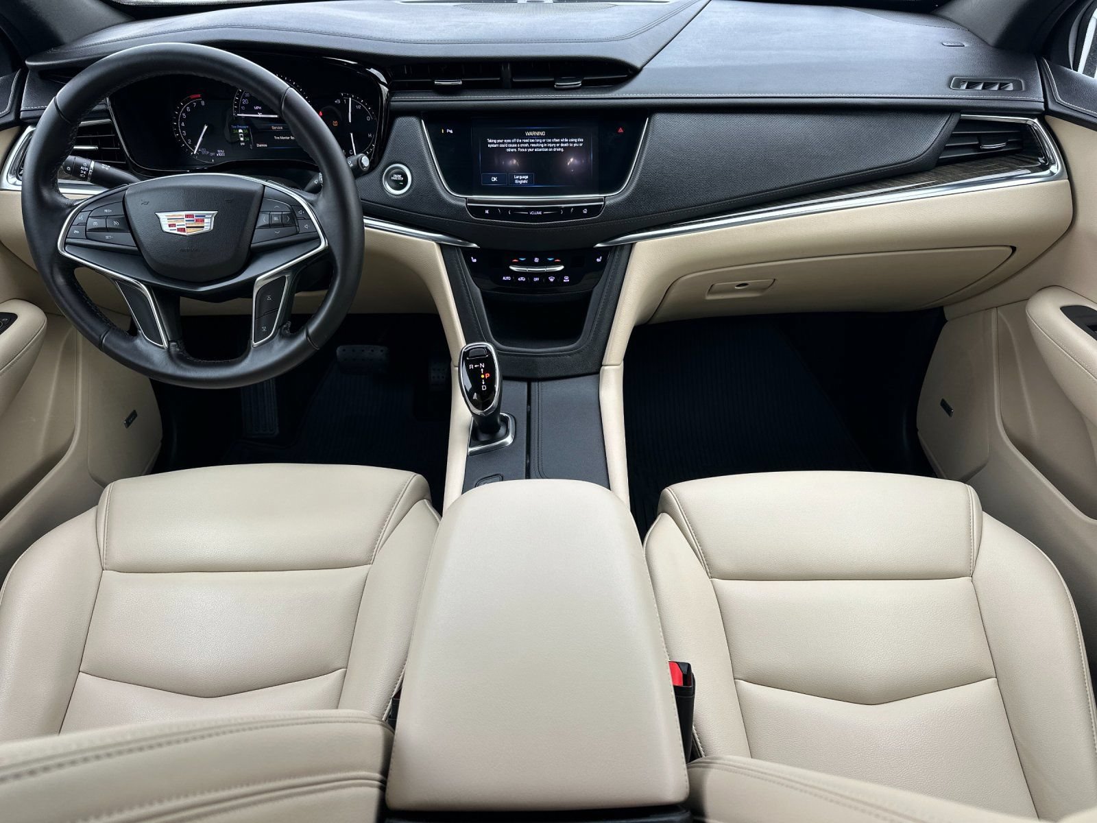 Used 2019 Cadillac XT5 AWD image 12