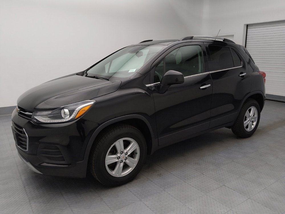 Used 2019 Chevrolet Trax LT w/ LT Convenience Package AWD/4WD image 2