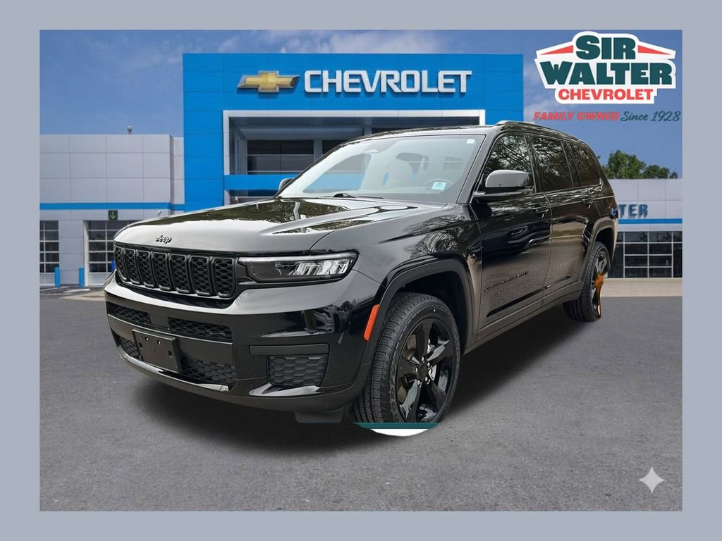 Used 2023 Jeep Grand Cherokee L Laredo image 1