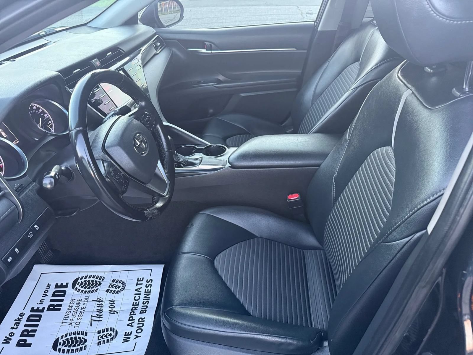 Used 2019 Toyota Camry SE FWD image 15