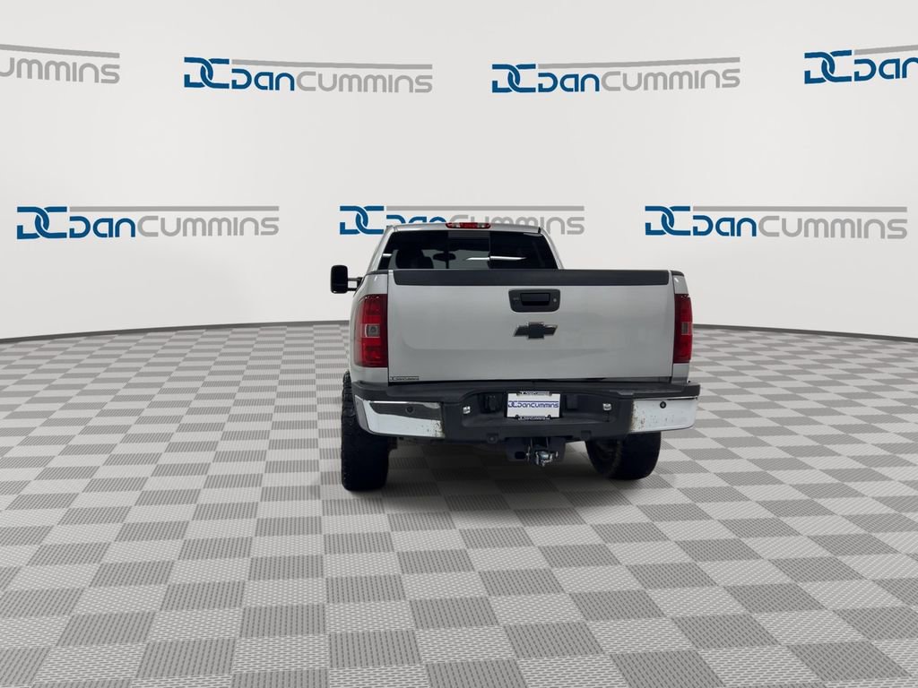 Used 2011 Chevrolet Silverado 2500 LTZ w/ LTZ Plus Package AWD/4WD image 7